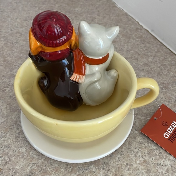 Cat and dog in a cup fall decorative accent new - Picture 2 of 4